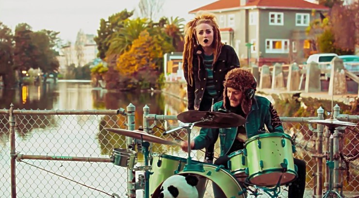 vantana row band live drummer fur hat female vocailst 1