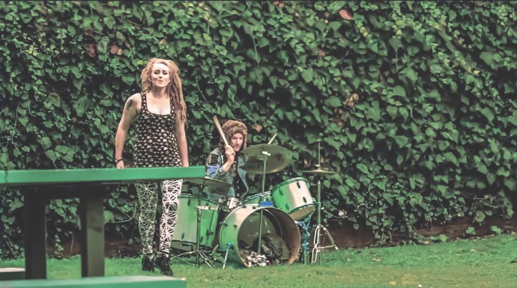 vantana row band live drummer fur hat female vocailst 6